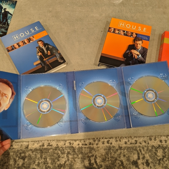 House Season1-4 DVDs - Picture 2 of 5
